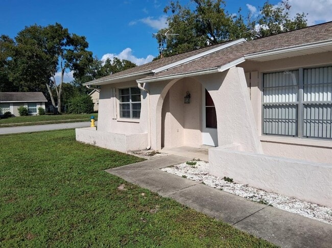 Building Photo - 13104 Serpentine Dr