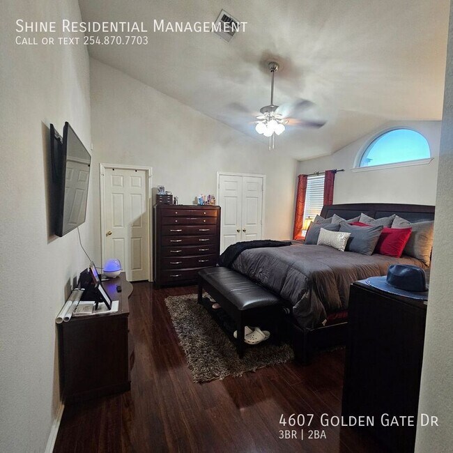 Building Photo - 4607 Golden Gate Dr