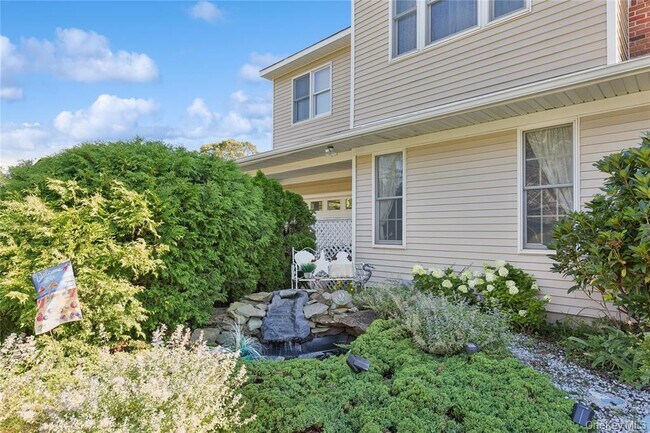 Building Photo - 123 Broad Ave