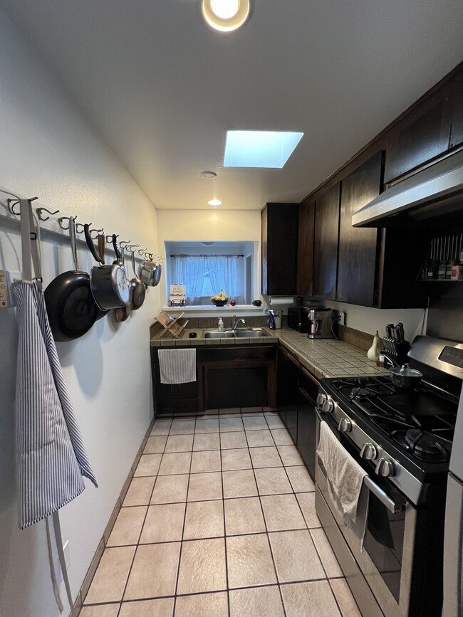Building Photo - 115 Tiburon Ct