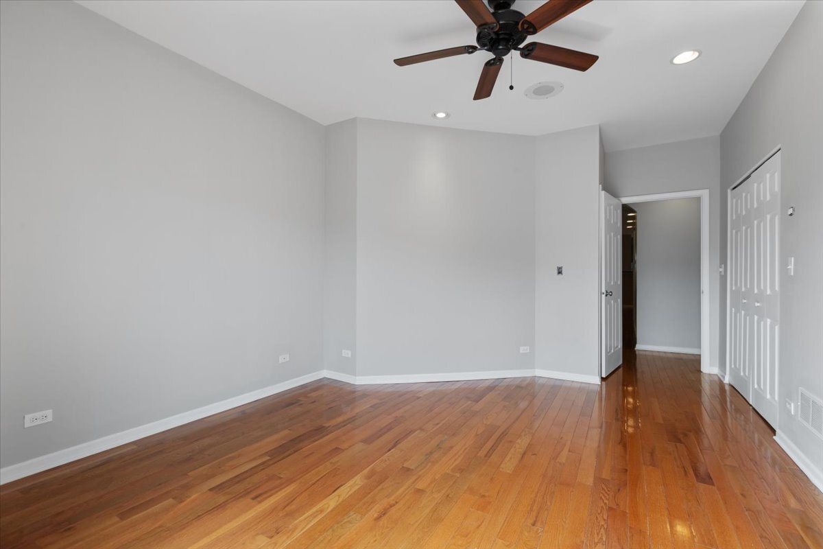 Building Photo - 7717 N Marshfield Ave