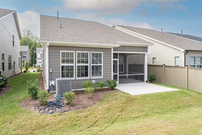 Building Photo - 1014 Greatland Rd