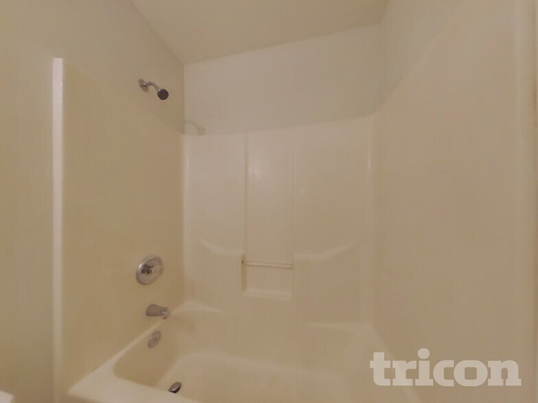 Building Photo - 10721 Esprit Pl