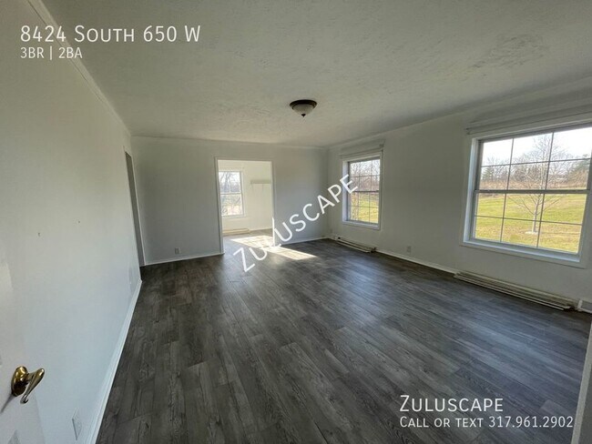 Building Photo - Half Off First Month Rent! 8424 s. 650W / ...