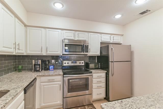 Building Photo - 1309 Memory Ln