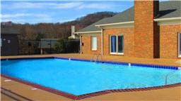 Building Photo - 1025 Brentwood Pointe