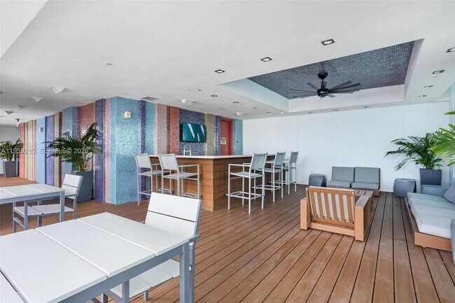 Building Photo - 500 Brickell Ave