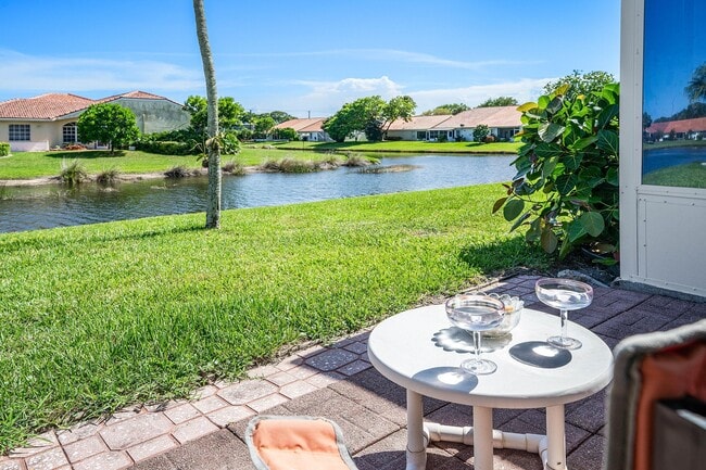 Building Photo - 6192 Floral Lakes Dr