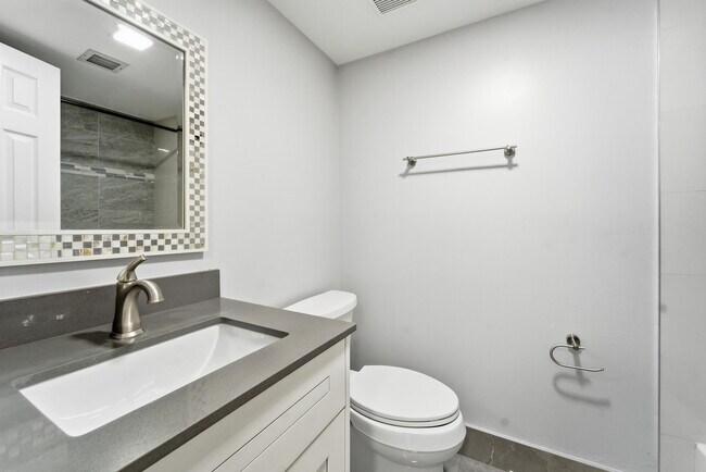 Building Photo - 11477 NW 39th Ct