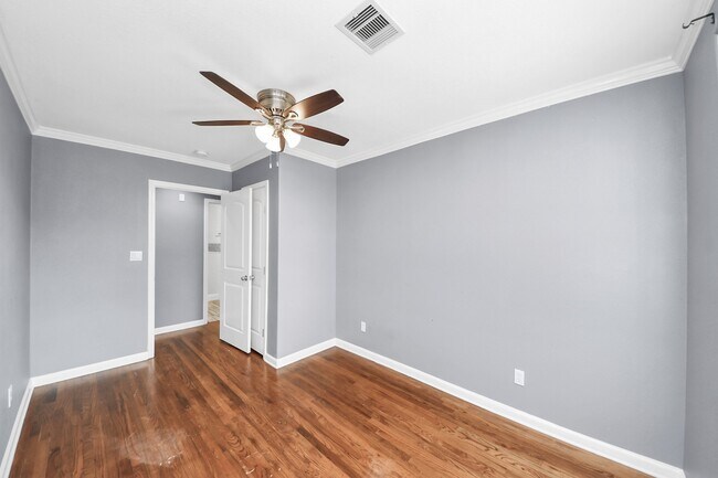 Building Photo - 5635 Mc Cracken Rd