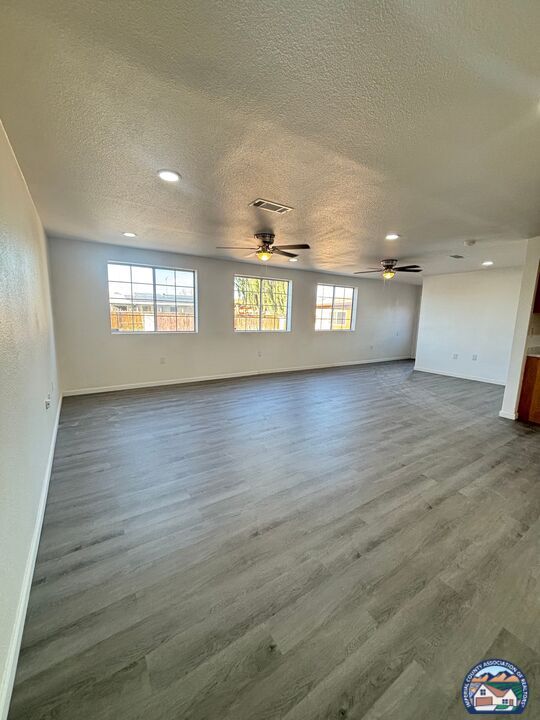 Building Photo - 357 W Magnolia St