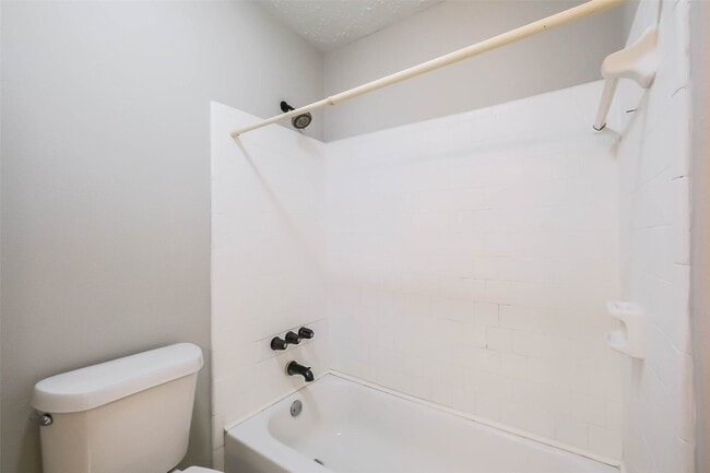Building Photo - 15243 Peachmeadow Ln