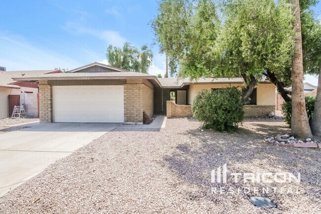 Primary Photo - 3122 S Rogers
