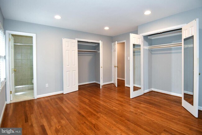 Building Photo - 4100 Dewmar Ct