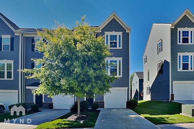 Building Photo - 2423 Dr Carver Rd