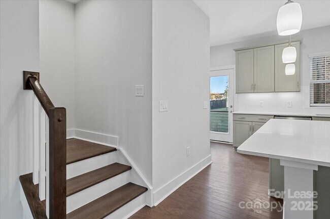 Building Photo - 12147 Brooklyn Ave