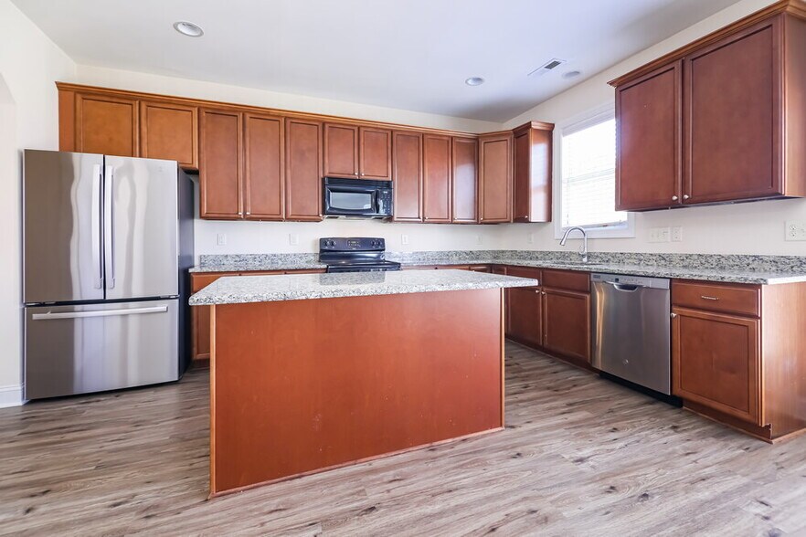 Building Photo - 3431 Vireo Ct