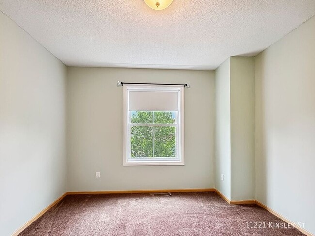Building Photo - 11221 Kinsley St