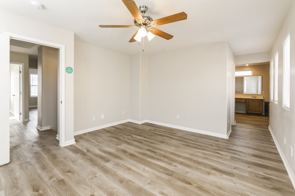 Building Photo - 1158 Claire Rose Ave