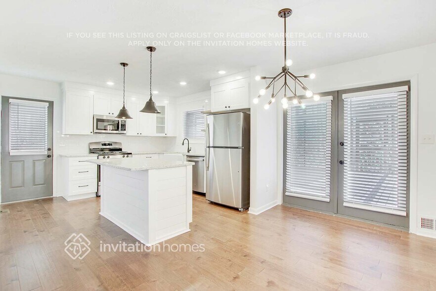 Building Photo - 675 Village Ln Dr SW