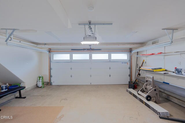 Building Photo - 3265 Ocean Dr