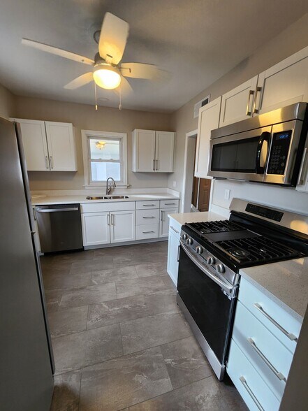 Building Photo - 410 McKinley St