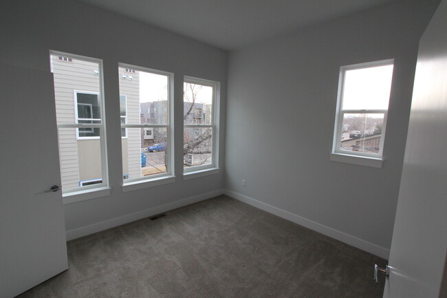 2nd bedroom - 1919 W 46th Ave