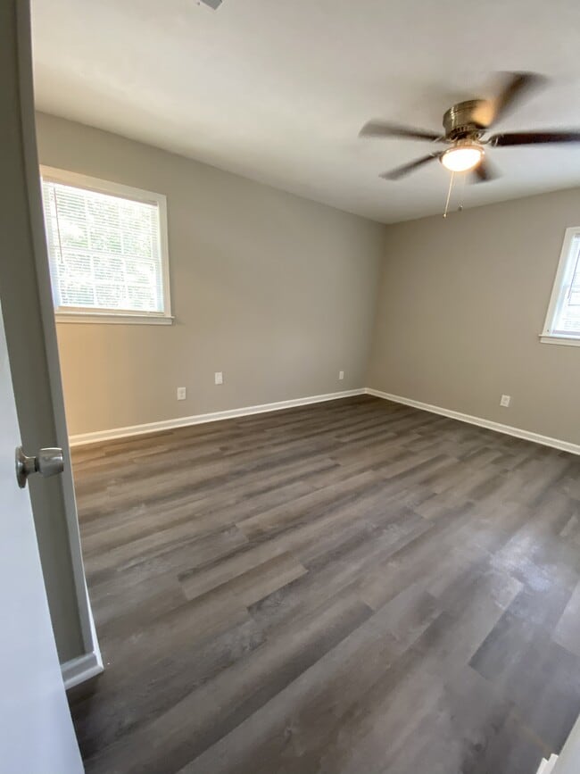 Building Photo - 4253 Ridgefield Ct