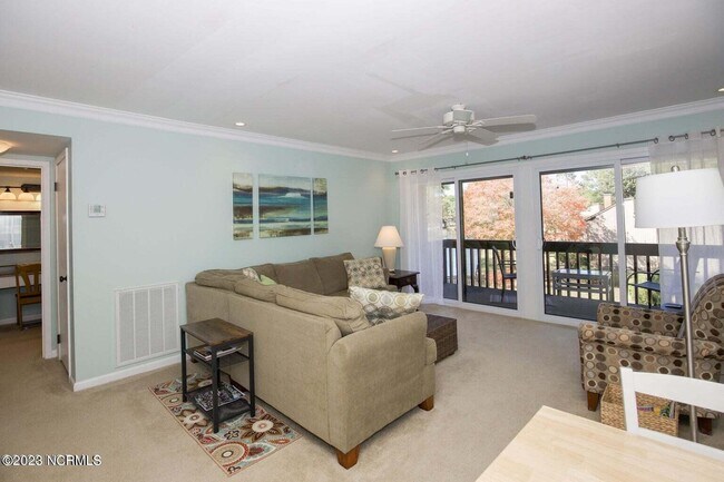 Building Photo - 250 Sugar Gum Ln