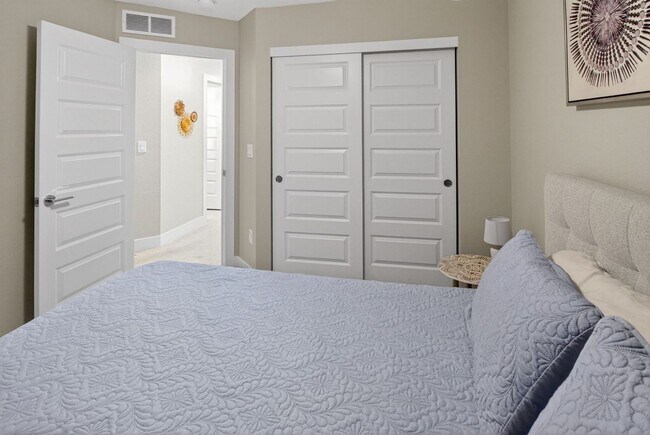 Building Photo - 16370 Alzere Pl