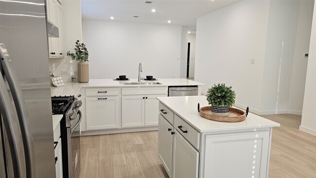 Building Photo - 16327 Mesquite Fld Dr