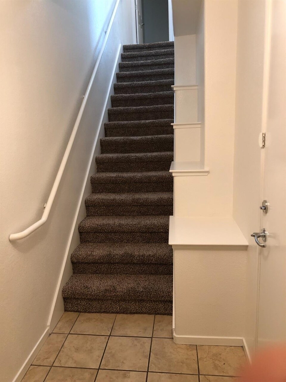 Starwell Upstairs - 2001 Club Center Dr