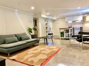 Building Photo - 3714 N Williams Ave