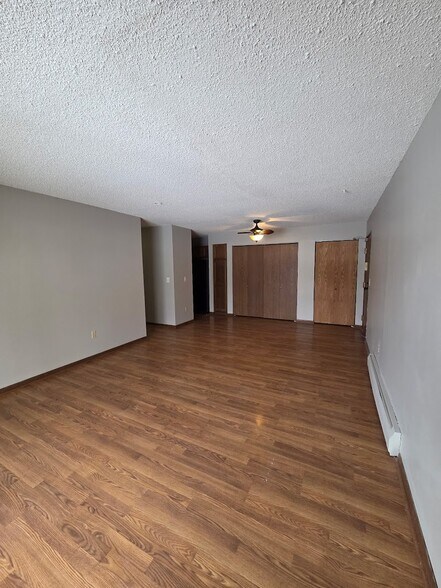 Building Photo - 2220 Valleyhigh Dr NW