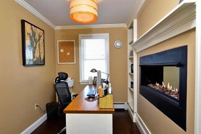 Building Photo - 62 Reposa Sq