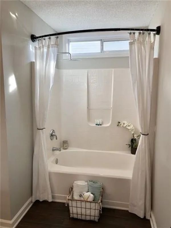 Building Photo - 6928 Mahonia Pl