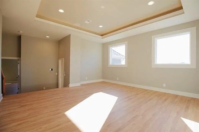 Loft - 17332 Ballentine St