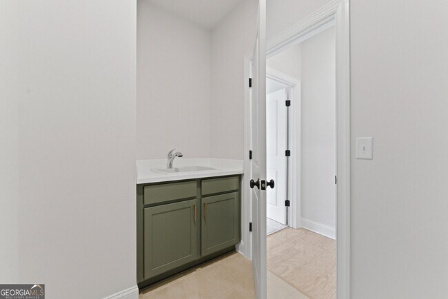 Building Photo - 2005 Vesper Pointe