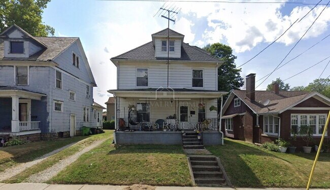 Building Photo - 135 South Mc Kinley Avenue