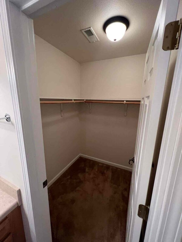 Building Photo - 138 Vernon St