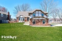 Building Photo - 1654 E Sheridan Bridge Ln