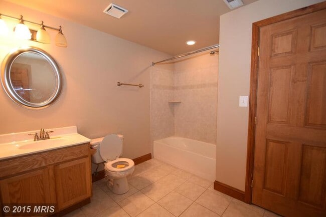 Building Photo - 10122 Chesney Dr