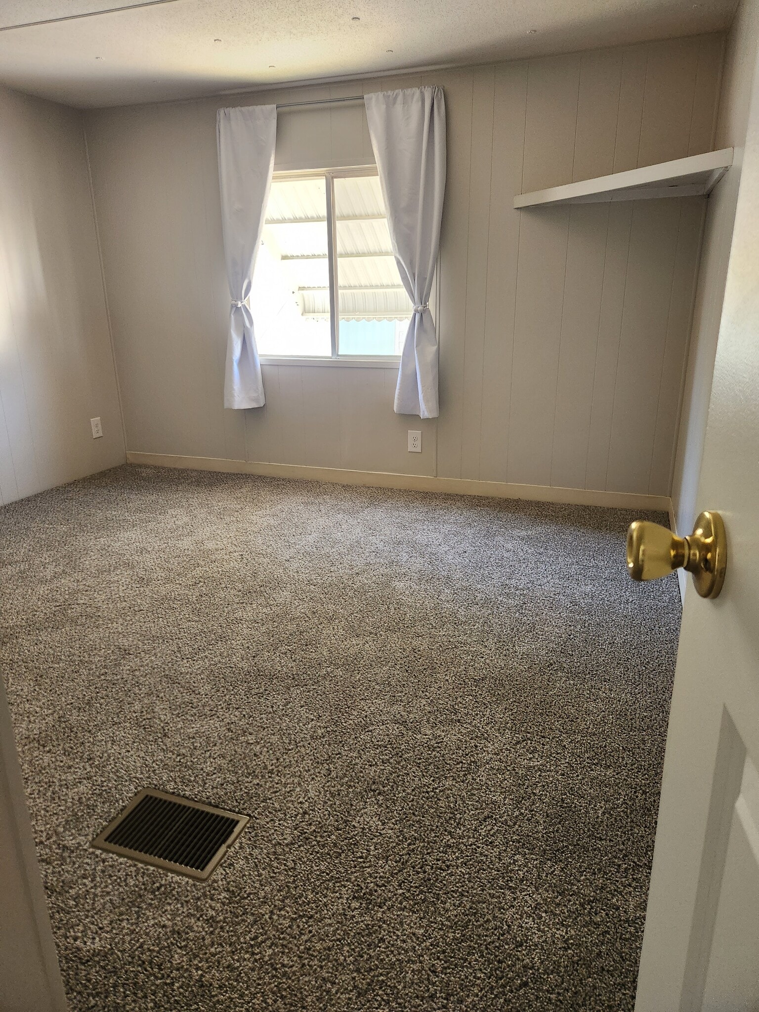 Building Photo - 922 S Sunfish Ave