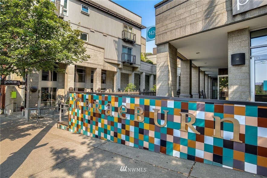 Building Photo - 1607 15th Ave