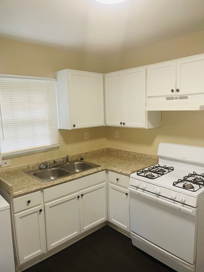 Building Photo - Coming soon