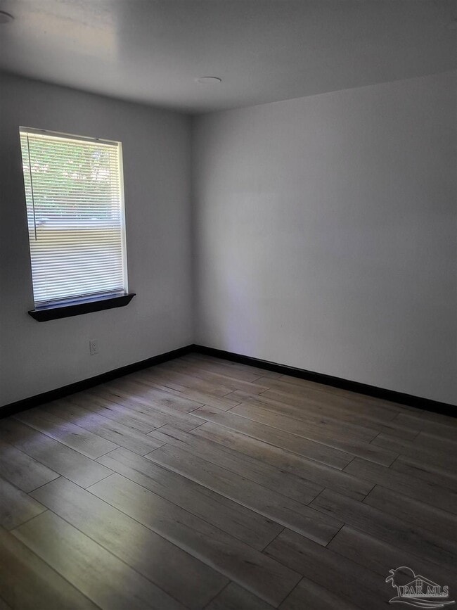 Building Photo - 701 Armenia Dr
