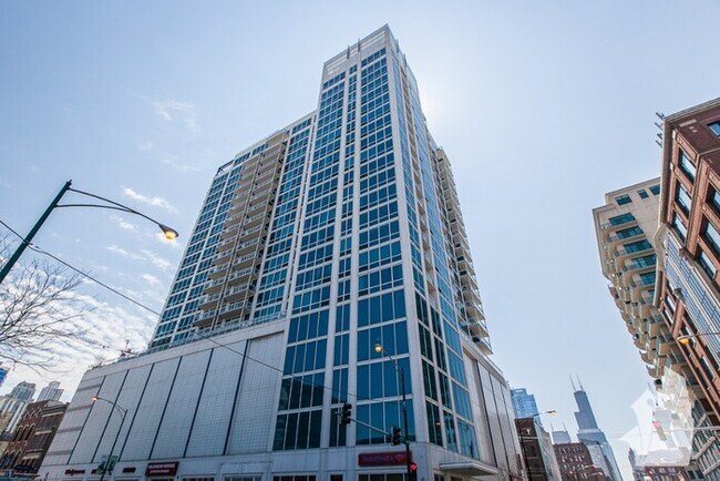 Building Photo - 747 N Orleans St