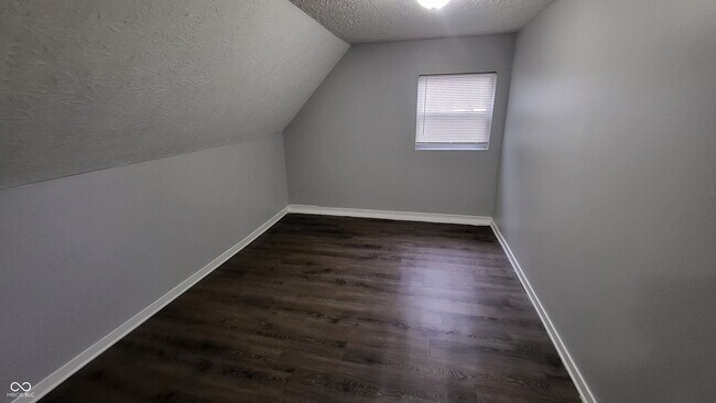 Building Photo - 655 Birch Ave