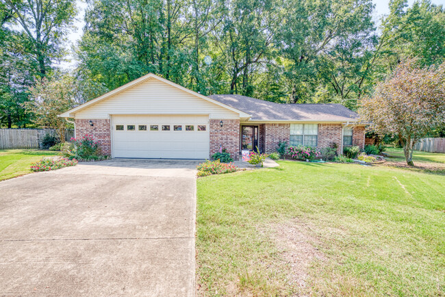 Primary Photo - Jacksonville Crashpad (Private Room Rentals)