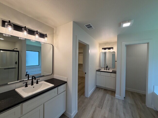 Building Photo - New Spacious 3 Bedroom Home with Luxury Primary Suite in Frenship ISD